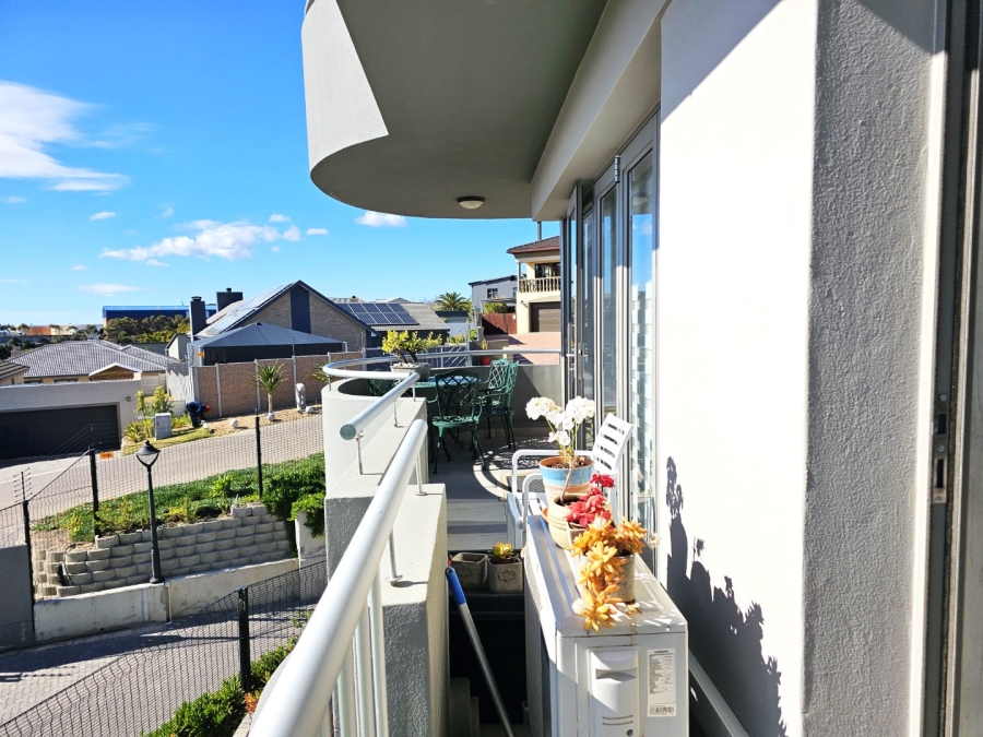 2 Bedroom Property for Sale in Island View Western Cape